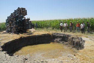 Karapınar’da bir çöküntü daha