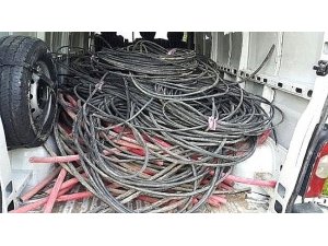 Kablo hırsızları suç üstü yakalandı
