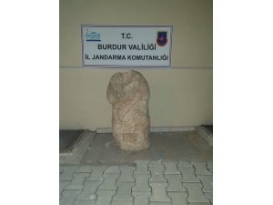 Burdur’da Roma Dönemi’ne ait Sağlık Tanrısı heykel ele geçirildi
