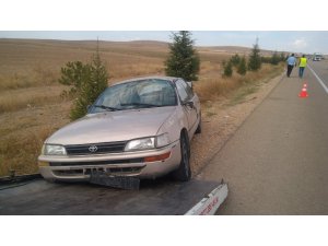 Lastiği patlayan otomobil karşı şeride geçti: 6 yaralı