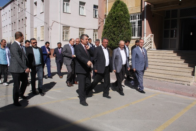 Başkan Hançerli çalışmaları inceledi