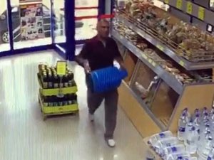 Mutfak tüpüyle marketi uçurmaya kalkıştı