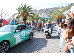 Cumhurbaşkanlığı Bisiklet Turu Alanya-Antalya etabı başladı