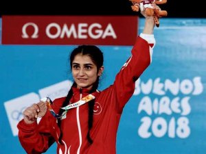 Nida Karasakal olimpiyat üçüncüsü
