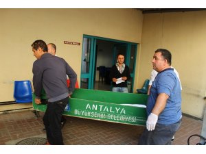 Yaya geçidindeki trafik kazasında ölen minik Ceren’in cenazesi alındı