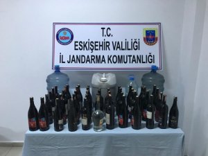 Sahte içki imalathanesine baskın