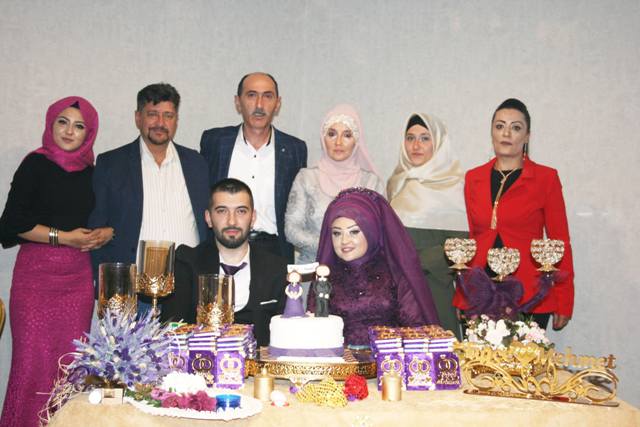 Tuğce İle Mehmet Nişanlandılar