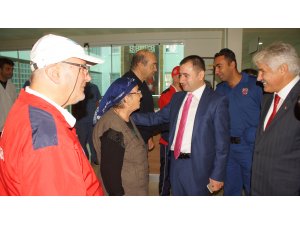 Çubuk Kaymakamı Sezer, huzurevini ziyaret etti