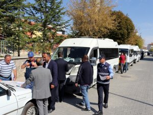 Kulu'da öğrenci taşıyan servis araçları denetlendi