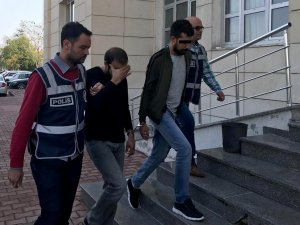 Yaşlı kadını telefon dolandırıcılarının elinden polis kurtardı