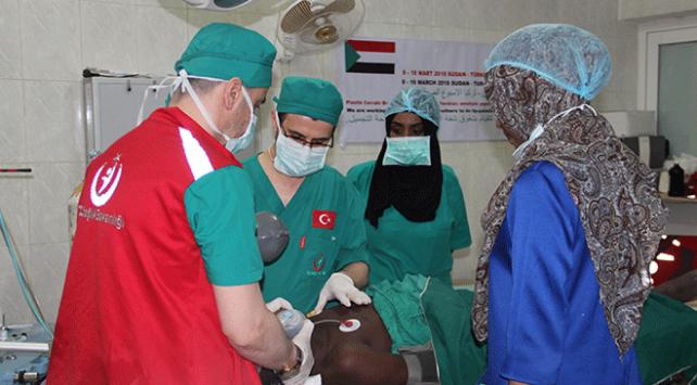 Sudan'dan Türk sağlık ekibinin çalışma süresinin uzatılması talebi