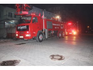 Odunlukta çıkan yangın korkuttu