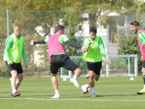 Konyaspor'da Rize mesaisi sürüyor
