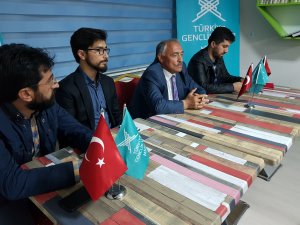 Başkan Özkan gençlerle bir araya geldi