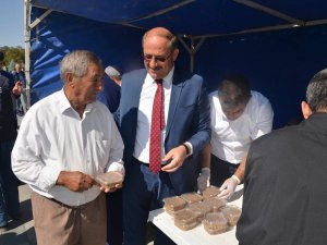 Karapınarda aşure etkinliği