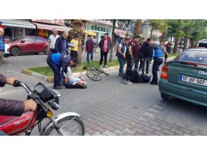 Motosiklet ile bisiklet çarpıştı, 2 kişi yaralandı