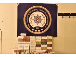 AVM’de gümrük kaçağı sigara ve puro operasyonu