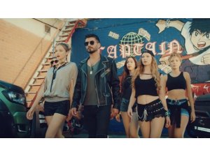 Dolandırıcı popstar