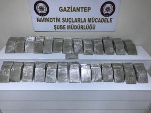 Bir ülke 7 ilden geçen eroin yüklü tır, Gaziantep’te yakalandı