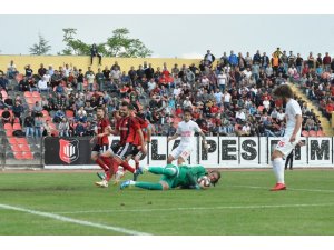 TFF 2. Lig UTAŞ Uşakspor:2 - Sancaktepe Belediyespor:1