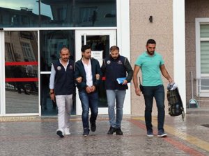 Eşzamanlı FETÖ operasyonu: 1 tutuklama