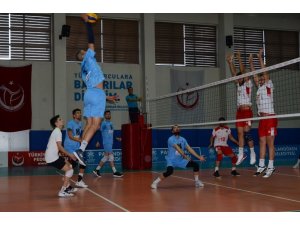 Palandöken Belediyespor voleybol takımı 2’de 2 yaptı