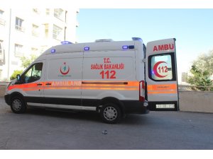 Siverek’te rehabilitasyon merkezinin servisi kaza yaptı: 1’i ağır 4 yaralı