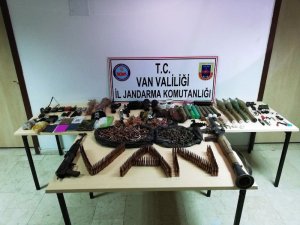 Van’da PKK’ya ağır darbe