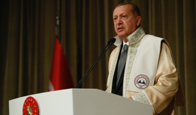 Erdoğan'dan üniversite öğrencilerine burs müjdesi!