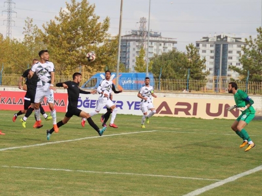 Anadolu Selçukspor evinde kaybetti