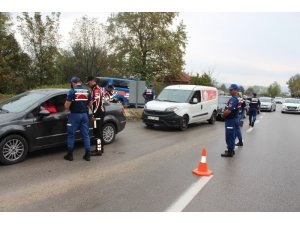 Jandarmadan emniyet kemeri uygulaması