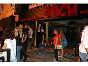 Fritözde unutulan yağ, restoranda yangın çıkardı