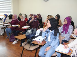 Karatay Gençlik Merkezi  gençlerin ilgi odağı oldu