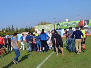 Maçın hakemi futbolcunun hayatını kurtardı