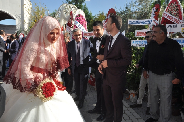 Şeyma ile Memiş mutluluğa imza attı