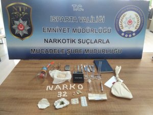 Isparta’da 14 adrese eş zamanlı ’torbacı’ operasyonu: 10 gözaltı