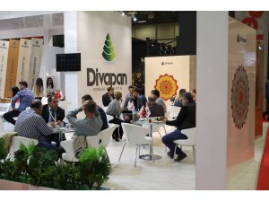 DİVAPAN standına yoğun ilgi