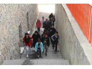 Başkale’de 108 yabancı uyruklu kaçak şahıs yakalandı