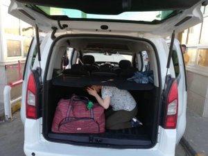 Göçmen kaçakçılığı yapan şebekeye operasyon: 7 gözaltı