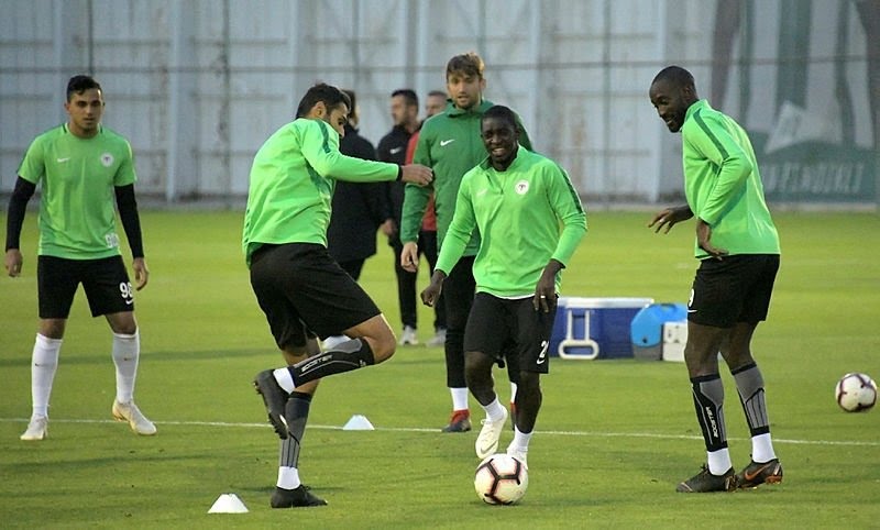 Atiker Konyaspor'da Çaykur Rizespor maçı hazırlıkları
