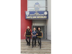 Ömür boyu hapis cezası alan firari hükümlü polisten kaçamadı
