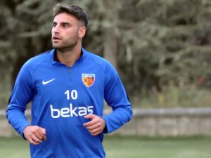 Kayserispor’da Deniz Türüç sevinci