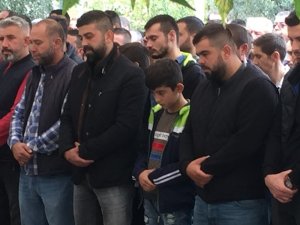 Eşi ve oğlunun göz yaşlarıyla son yolculuğuna uğurlandı