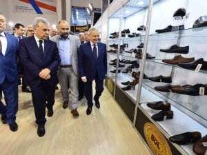 Ayakkabı ve hazır giyim sektörü İzmir'de buluştu