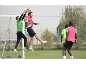 Uğur Demirok'a göre duran top gollerinin nedeni "adam adama savunma"