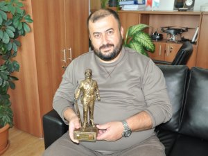 Kore gazisinin ailesine Kore’den anlamlı hediye