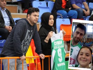 Bayan taraftar Cihan Amasyalı’yı duygulandırdı