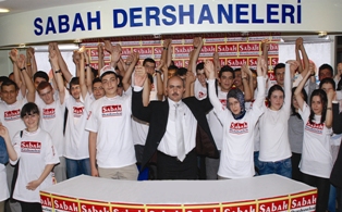 Öğrencilere hediye yağmuru