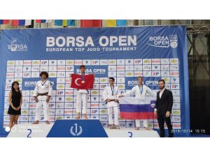 Kağıtspor Bosna Open şampiyonu oldu