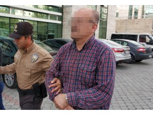Marketten hırsızlık yaptıkları iddia edilen karı-koca gözaltına alındı